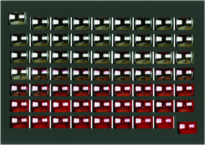 Time laps photo. Nine photos in seven rows.　Red gradient.